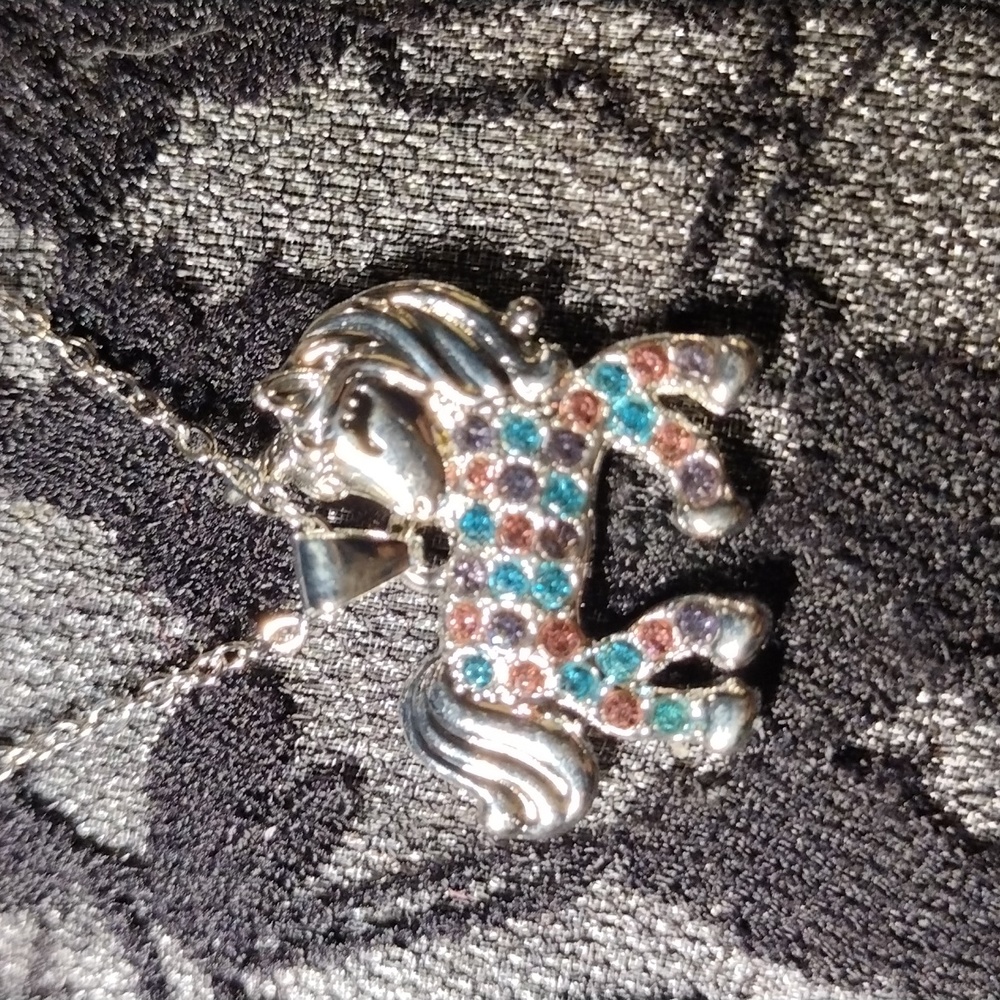 18",Silver w/mini rhinestones ,Unicorn necklace